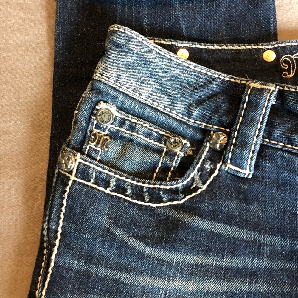 Miss Me Crop Distressed Jeans JS4009C9 Size 25 EUC - Picture 5 of 8